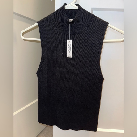 New with tags, madewell, small, black “mock neck” tank. Very comfy. - Picture 1 of 9